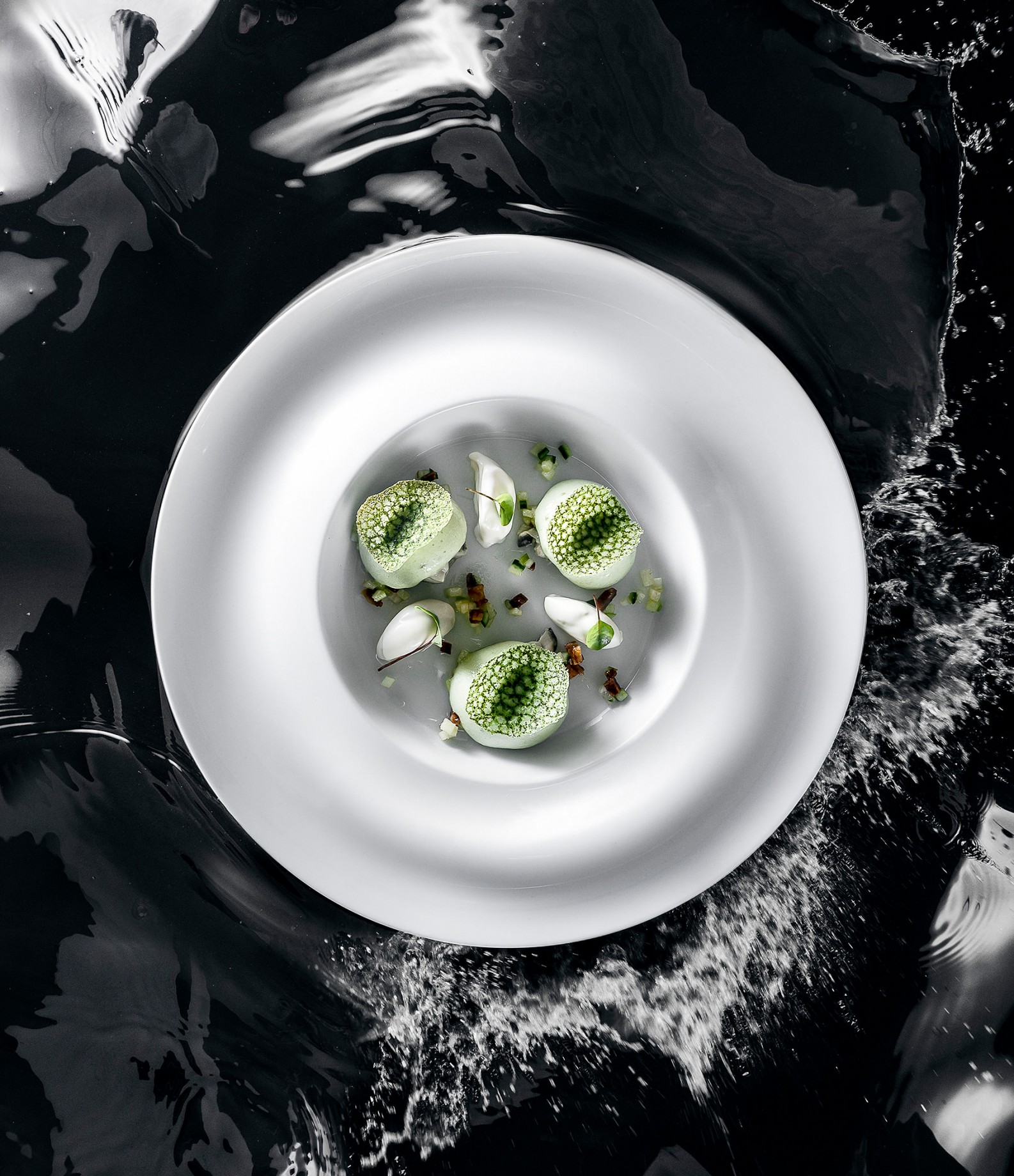 4_Caviar_Petrossian_huitres